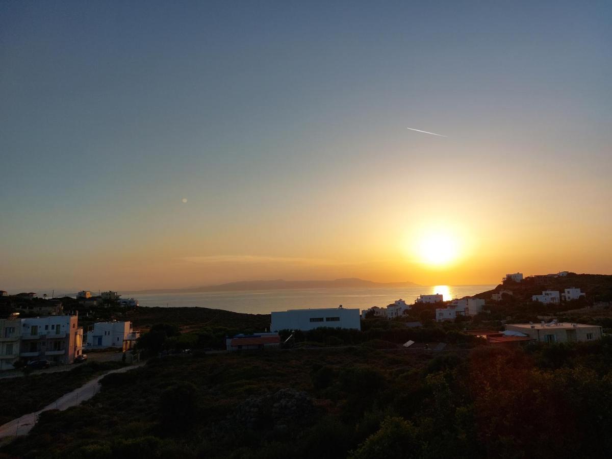 Iakovos Apartments Chorafakia Dış mekan fotoğraf
