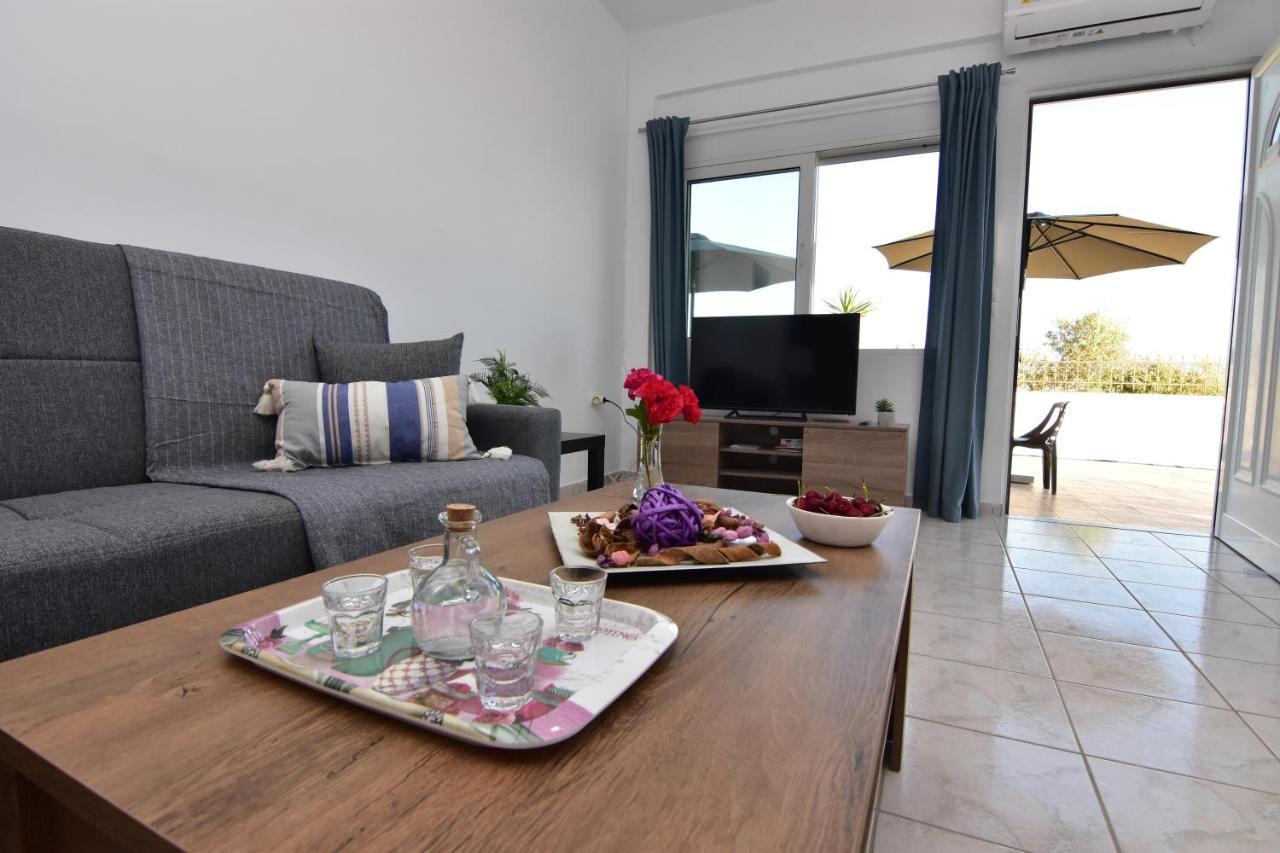 Iakovos Apartments Chorafakia Dış mekan fotoğraf