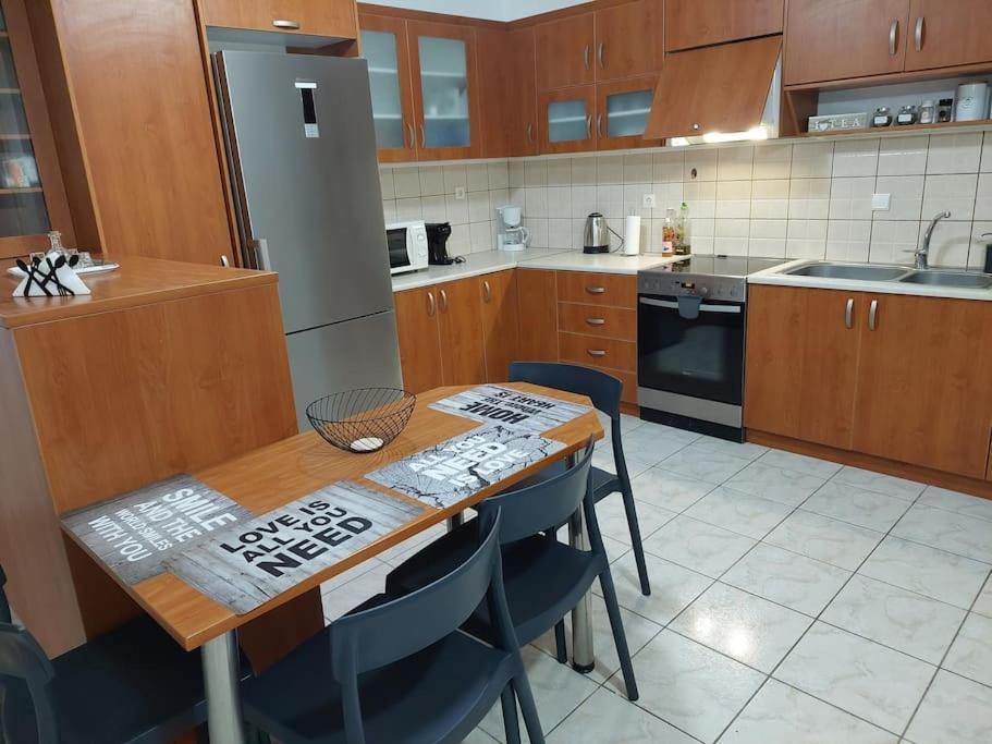 Iakovos Apartments Chorafakia Dış mekan fotoğraf