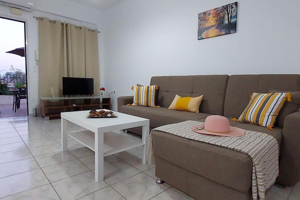 Iakovos Apartments Chorafakia Dış mekan fotoğraf