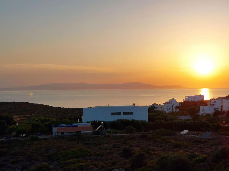 Iakovos Apartments Chorafakia Dış mekan fotoğraf